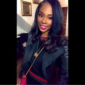 Meet your Posher, Angela